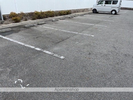 レオパレス藤の木Ⅱ[1K/23.61m2]の駐車場