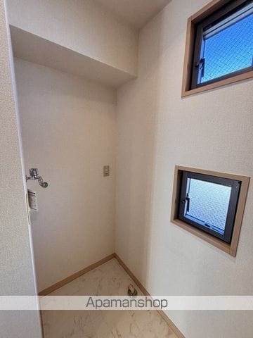 コンフォール八番の内装写真