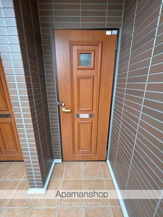 ニュープレイス　Ｂ[1LDK/42.63m2]の玄関