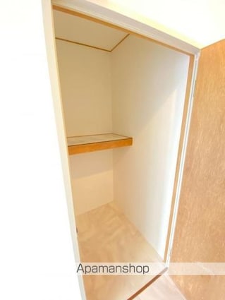 香川県高松市屋島西町[2LDK/69.3m2]の収納