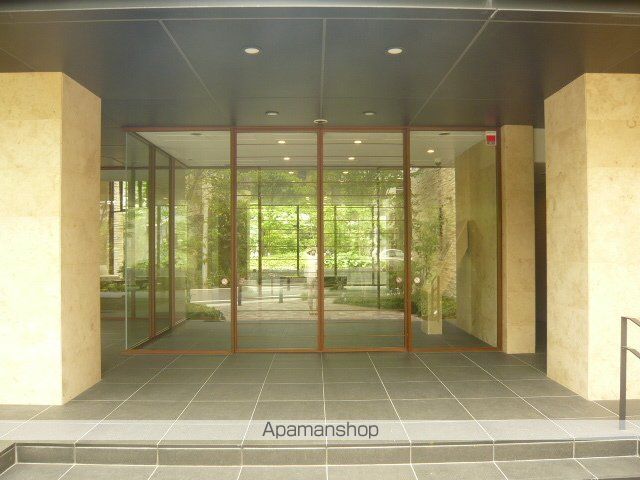 パークハウス東中野リヴゴーシュの外観写真