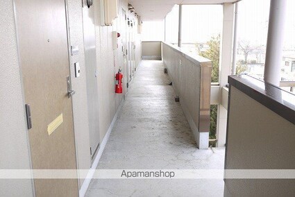 メゾン・ド・アニヴェルセル[2DK/37.59m2]のエントランス