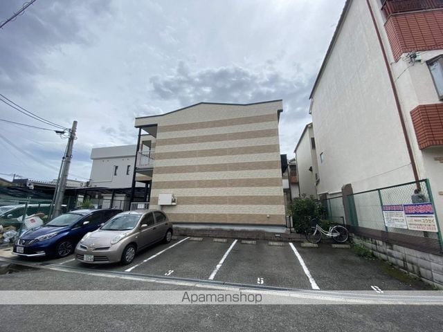 レオパレストーエイの外観写真