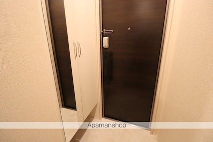 レイワンＡＢ[2LDK/53.77m2]の玄関