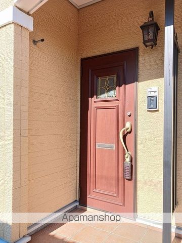 リーフレットの玄関写真