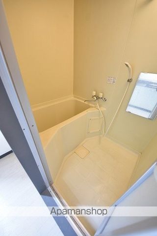 フォーシーズンIIの内装写真