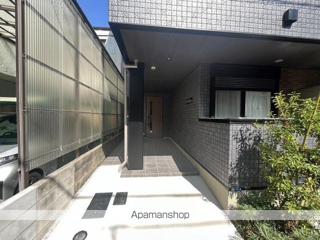 入谷シャノワールの玄関写真