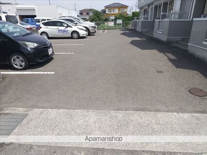 メゾン・エスポワール[2DK/42.77m2]の駐車場3