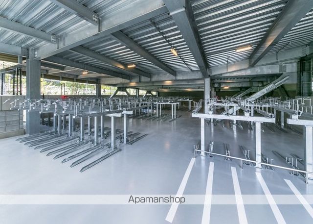 ロイヤルパークスＥＲ万代[1R/47.6m2]の内装2