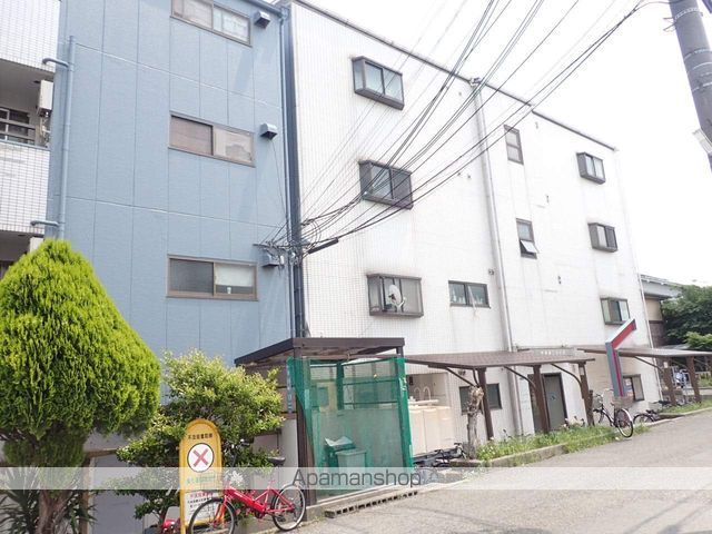 秀和第2ハイツの外観写真