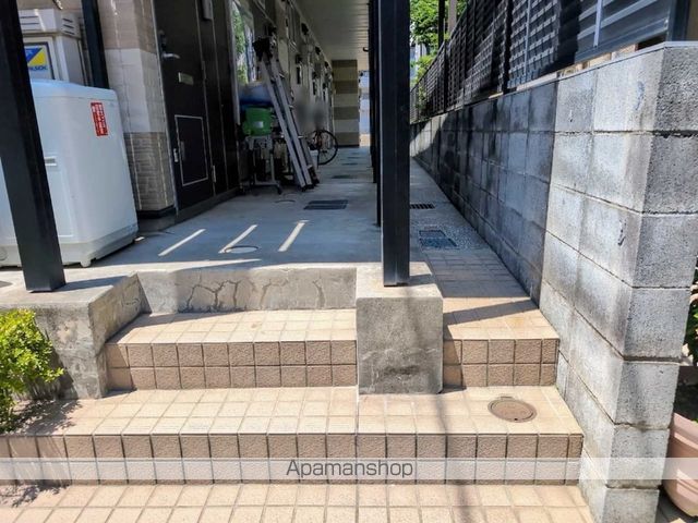 レオパレスMAISON AOYAMAの玄関写真