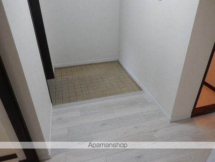 愛知県名古屋市守山区大森１丁目[2LDK/68m2]の玄関