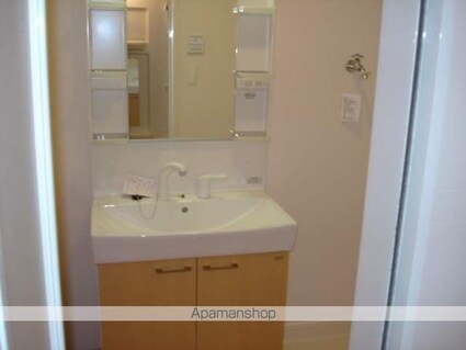 メゾン・ド・グレース[2LDK/62.5m2]の洗面所