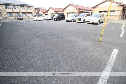 ロイヤルコート[1K/29.9m2]の駐車場