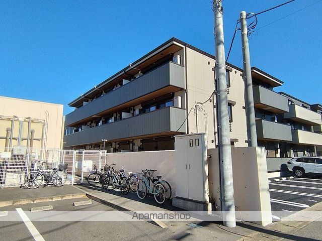 アヴァンスコート参番館の外観写真
