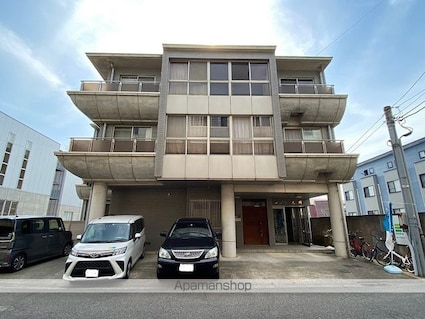 メゾン大岡[4LDK/124.36m2]のエントランス