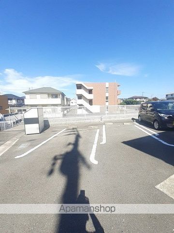 アンジュ・エムロードのその他写真