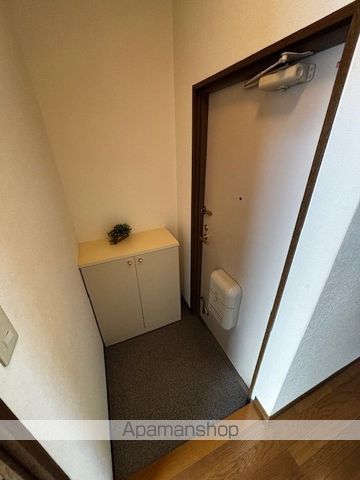ウィスタリア大開の内装写真