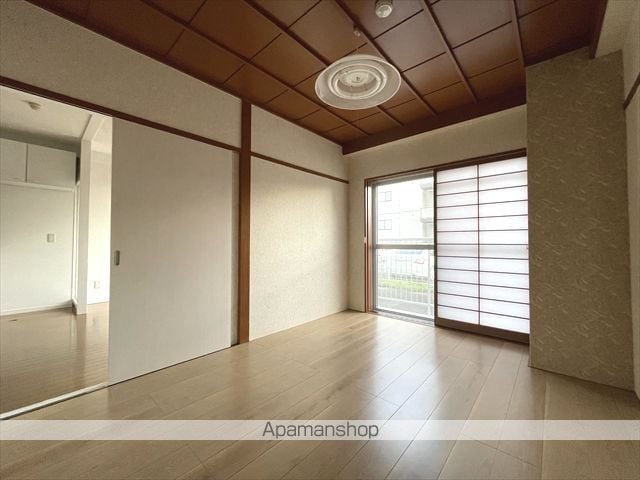 小根山団地の内装写真