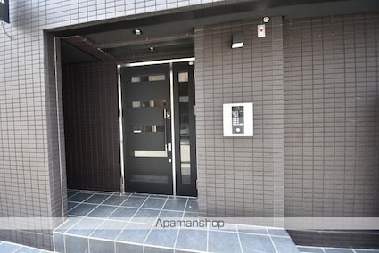 ドゥ・エスポワール[2LDK/64.03m2]のエントランス