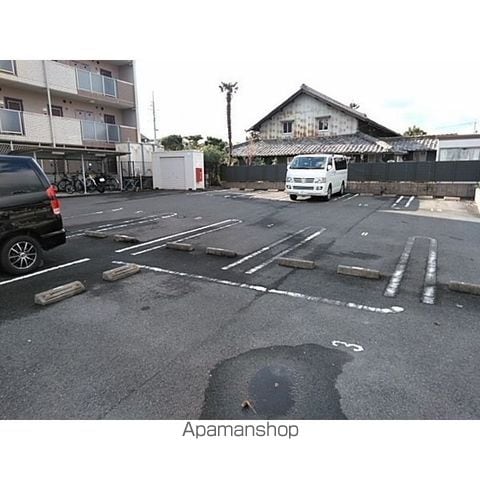 ラフィーネ シャラの内装写真