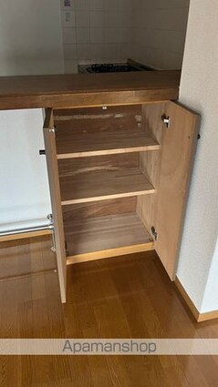 リフィーネめじろ台[3LDK/76.1m2]の内装1