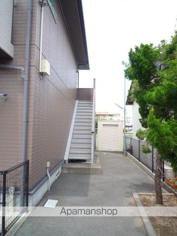 東海道・山陽新幹線 浜松駅 徒歩40分 2階建 築24年の玄関写真