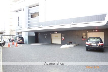 ザ・草津タワー[2LDK/66.8m2]の駐車場