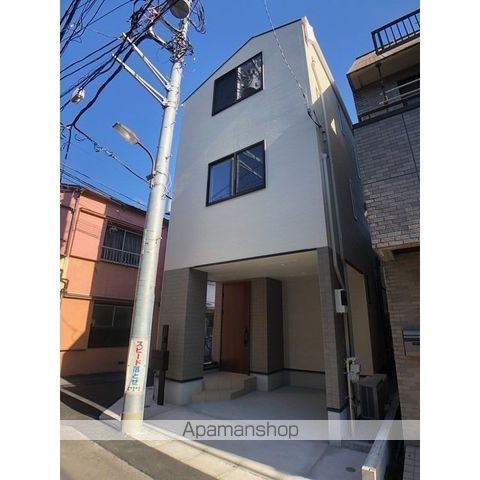 豊島区駒込の戸建ての外観1