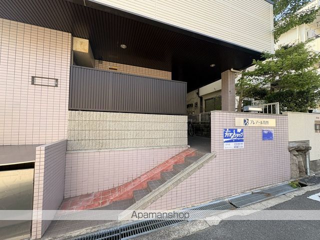 プレアール牧野の玄関写真