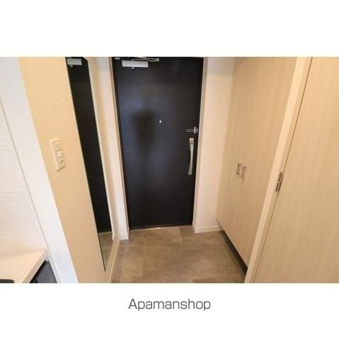 コンフォリア・リヴ新大阪WESTの内装写真