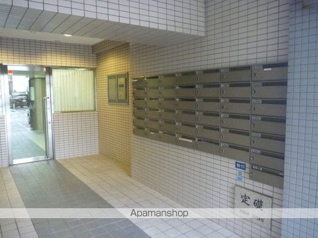 シャトー日興の玄関写真