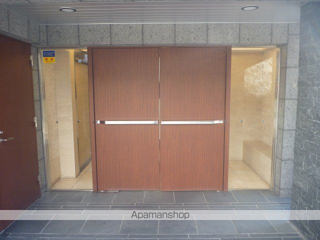 ガリシア江古田の玄関写真