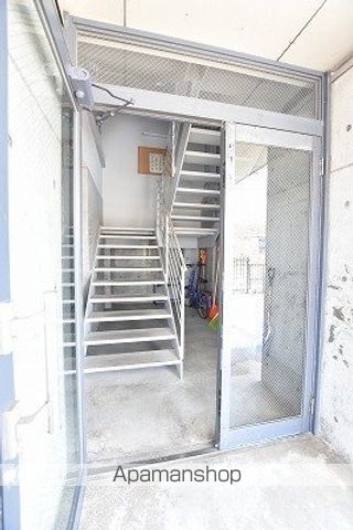 フロックス洗心橋の玄関写真