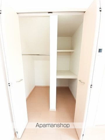 プレシュー 川南の内装写真