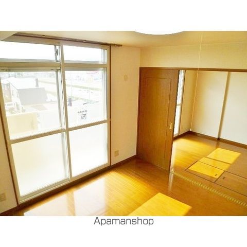フェイマスKITAMI 2番館の内装写真