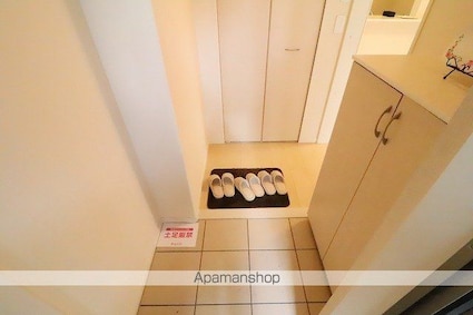 ヴィラージュ弐番館[1LDK/48.45m2]の玄関