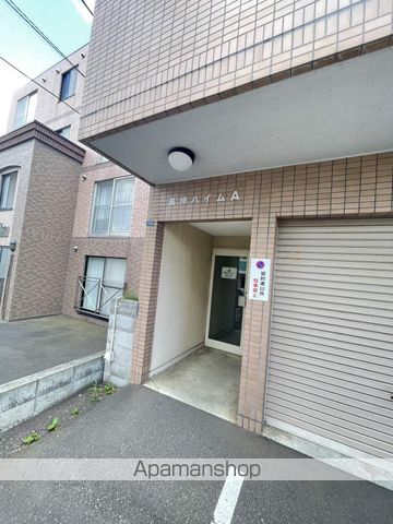 高伸ハイムの玄関写真