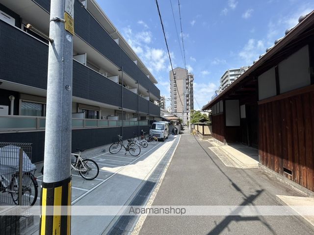 クレセント江坂の外観写真