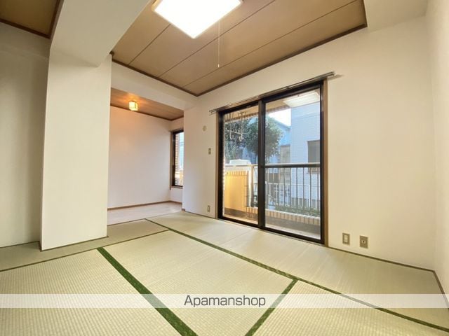 ドミノ上小マンションの内装写真