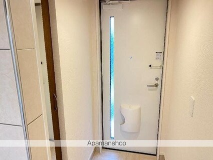 エバーレジデンス[1K/33.56m2]の玄関