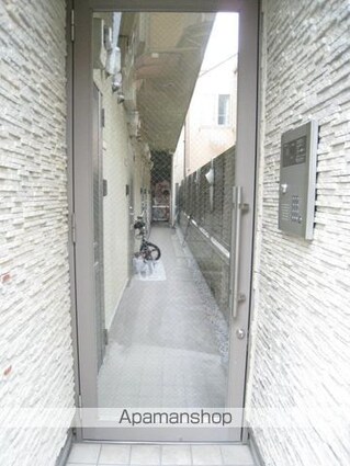 東京都杉並区高円寺南２丁目[1K/13.73m2]のエントランス3