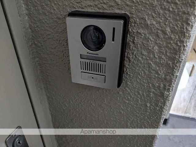小林ビルの玄関写真