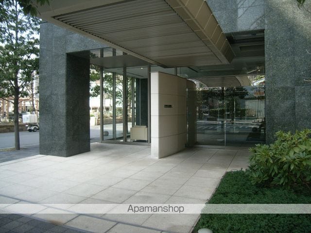 CITYHOUSEMINAMIMORIMACHIの玄関写真