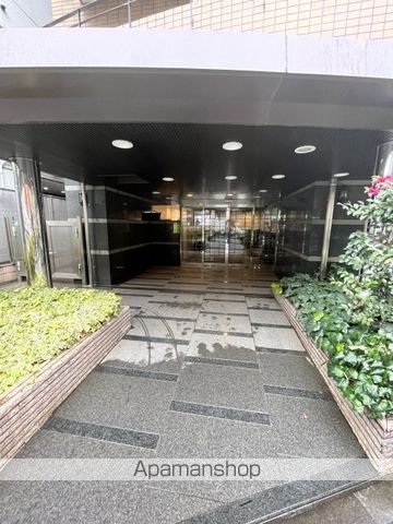 ヴィラージュ南青山の玄関写真