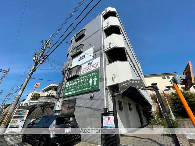 プラットホーム額田駅前の外観写真