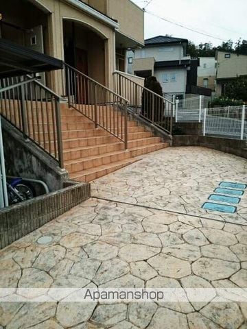ソレアードDの玄関写真