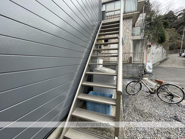 ハイツNANAの玄関写真