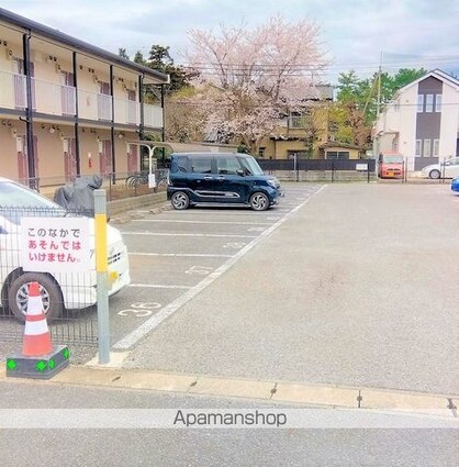 レオパレスサンヒルズ[1K/26.49m2]の駐車場