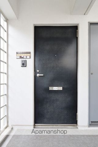 LE・BLANCHEの玄関写真